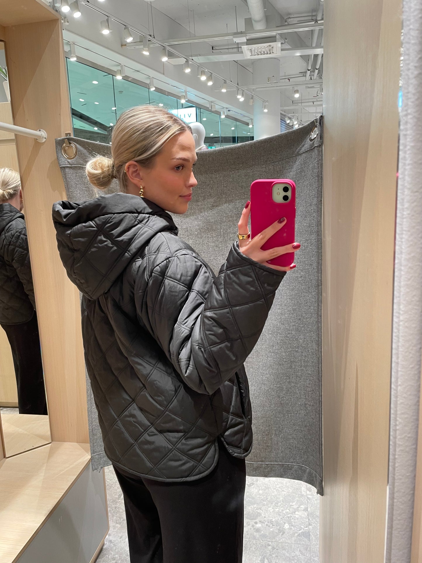 VIQUILA Jacket - Black