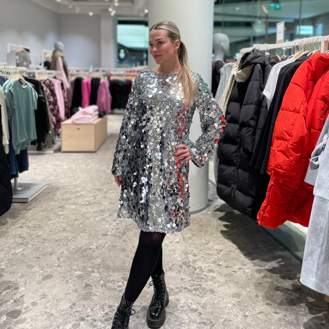 VICHAYA Short Dress - Silver