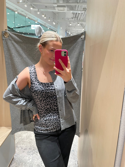 VIKENZA Top - Poppy Seed