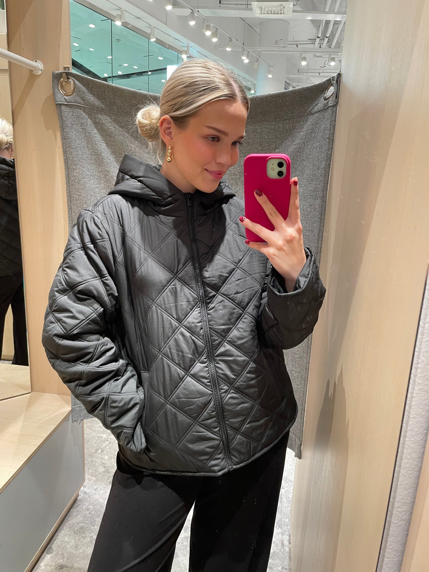 VIQUILA Jacket - Black