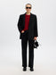 model_shot-creative