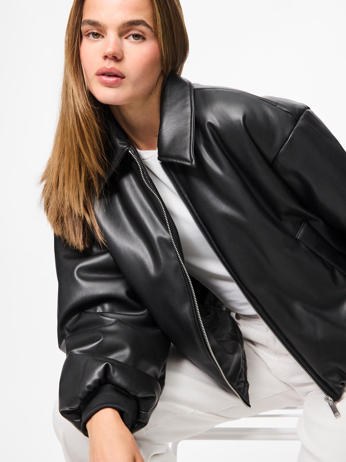 model_shot-detail
