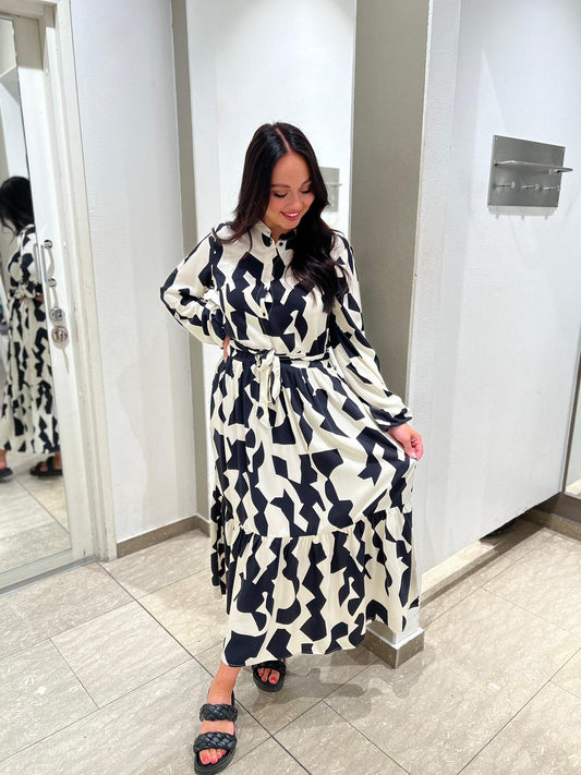 VICOLA Dress - Cloud Dancer